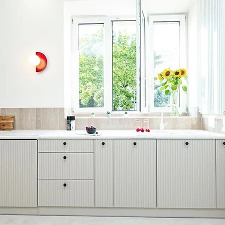 Rakowiecka - Bezplatny Parking - Free Parking - Stacja Metra 500m - Underground Station 500m Better * Varsavia