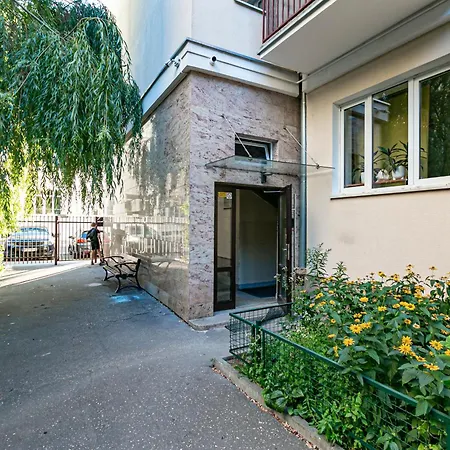 Rakowiecka - Bezplatny Parking - Free Parking - Stacja Metra 500m - Underground Station 500m Better Appartamento Varsavia