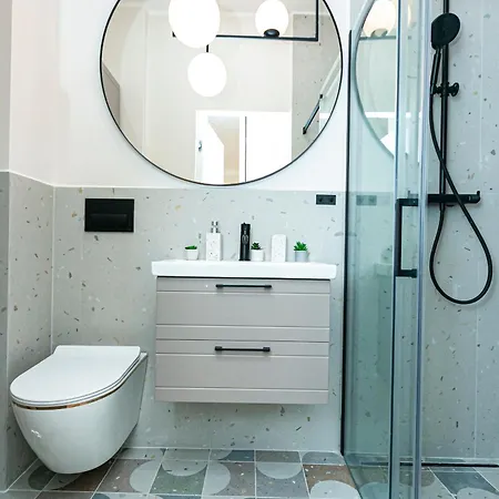 Rakowiecka - Bezplatny Parking - Free Parking - Stacja Metra 500m - Underground Station 500m Better * Varsavia