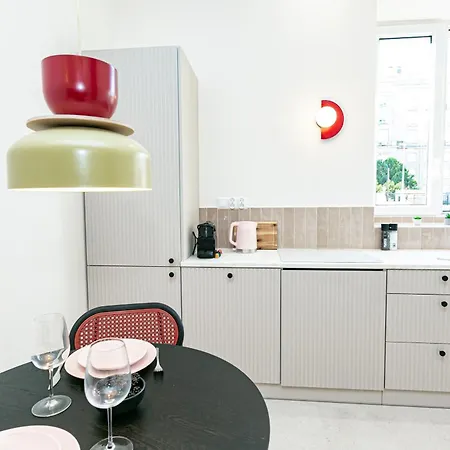 Apartment Rakowiecka - Bezplatny Parking - Free Parking - Stacja Metra 500m - Underground Station 500m Better Warsaw