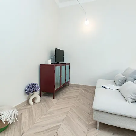 Rakowiecka - Bezplatny Parking - Free Parking - Stacja Metra 500m - Underground Station 500m Better Apartment *