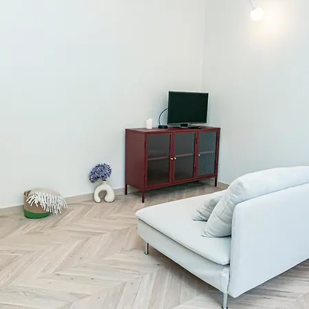 Rakowiecka - Bezplatny Parking - Free Parking - Stacja Metra 500m - Underground Station 500m Better Apartment *